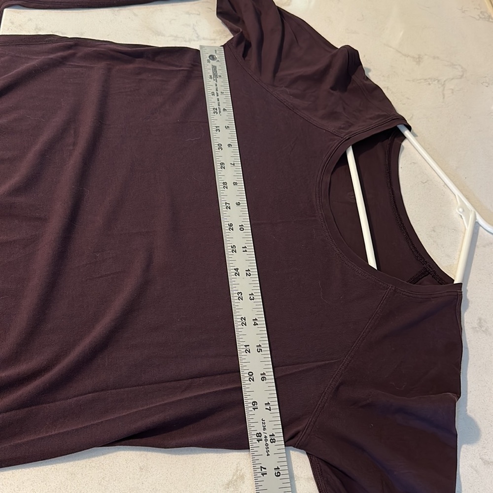 Lululemon long sleeve shirt - Picture 6 of 11